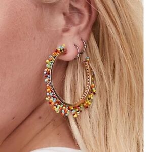 🆕GOLD TONE & MULTI BEAD HOOP EARRINGS